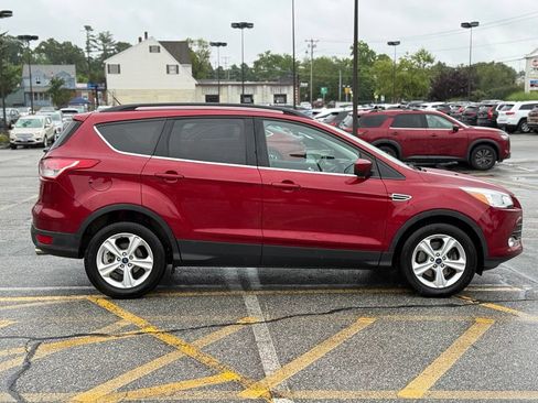 Used 2016 Ford Escape SE w/ Equipment Group 201A AWD/4WD image 7