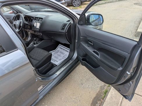 Used 2024 Mitsubishi Outlander Sport ES image 29