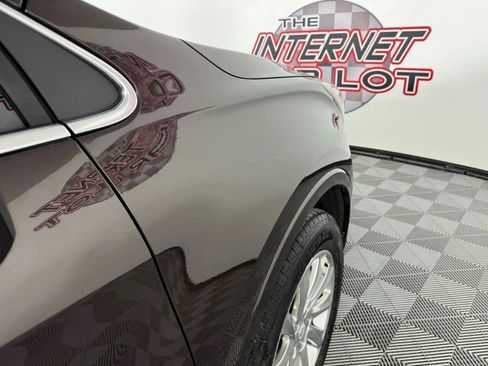 Used 2020 Buick Envision Essence image 31