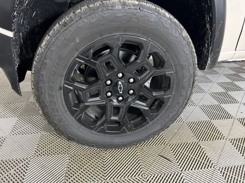 New 2026 Chevrolet Colorado Trail Boss AWD/4WD image 24