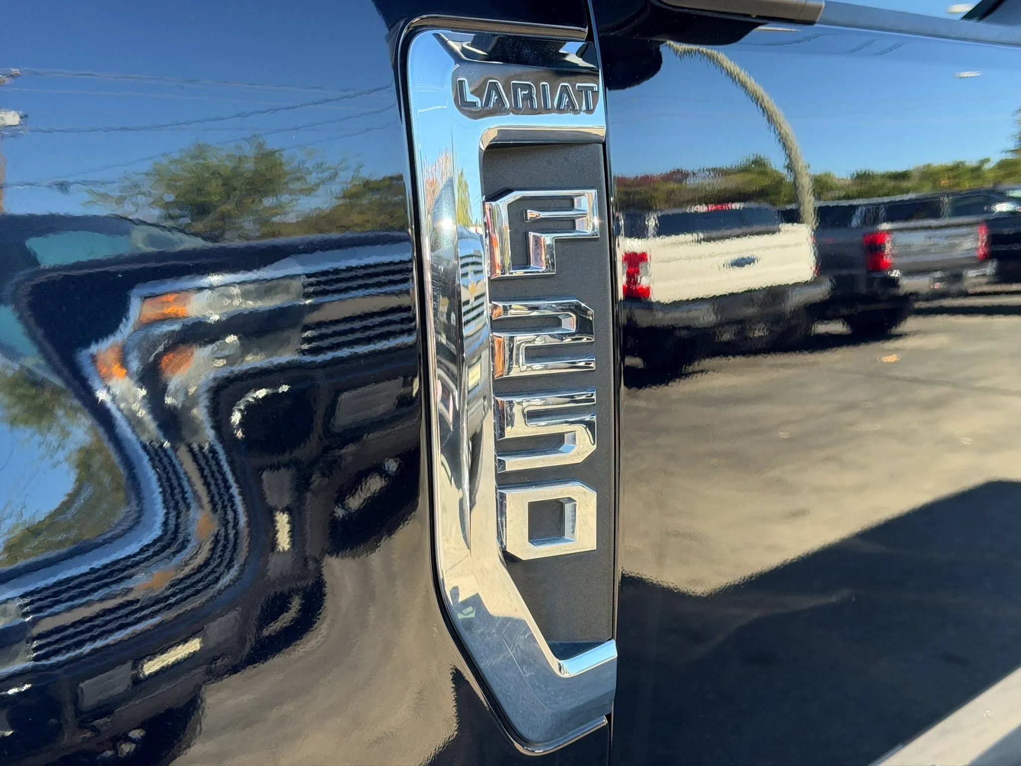 Used 2021 Ford F250 Lariat w/ Tremor Off-Road Package AWD/4WD image 12