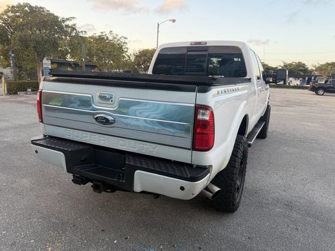 Used 2015 Ford F350 Platinum w/ Platinum Package image 13