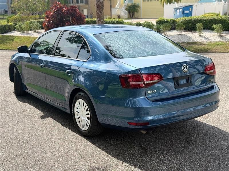 Used 2016 Volkswagen Jetta S FWD image 3