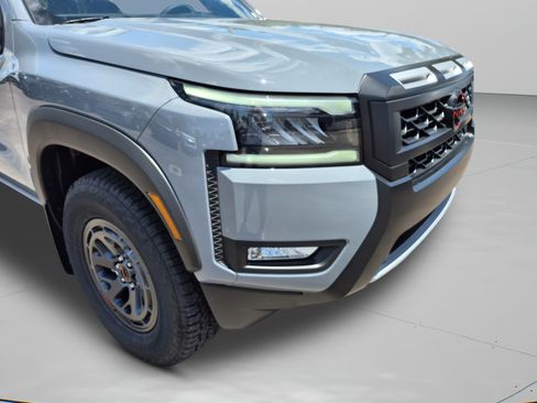New 2026 Nissan Frontier Pro-X w/ Pro-X Convenience Package RWD image 35