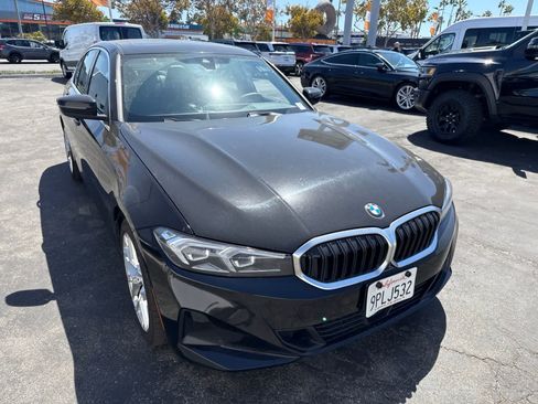 Used 2025 BMW 330i Sedan RWD image 5