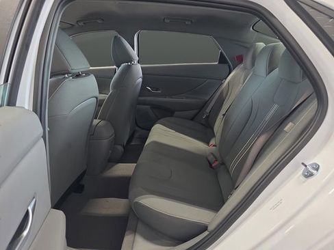 New 2025 Hyundai Elantra Sport image 28