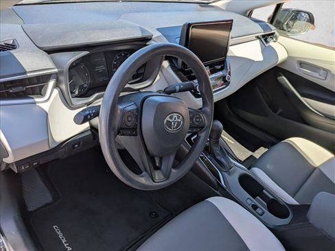 Used 2024 Toyota Corolla LE w/ LE Convenience Package FWD image 9