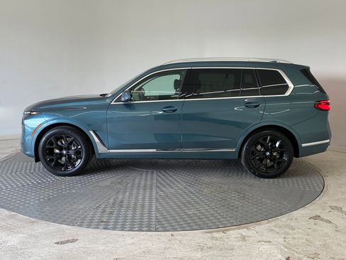 New 2026 BMW X7 xDrive40i w/ Executive Package image 2