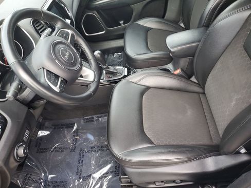 Used 2021 Jeep Compass Latitude image 17