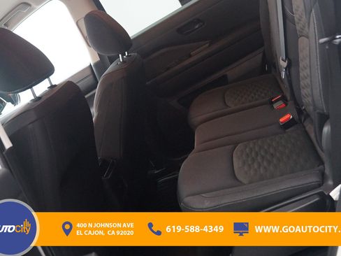 Used 2024 Nissan Pathfinder S AWD/4WD image 14