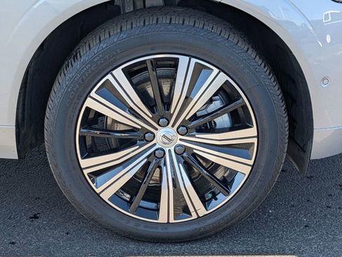 Used 2023 Volvo XC60 B6 Ultimate w/ Climate Package image 24