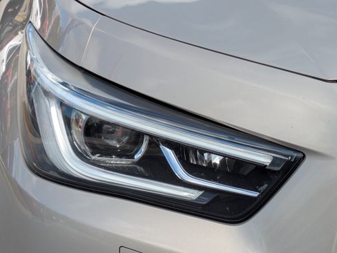 Used 2021 INFINITI QX80 Sensory w/ All-Season Package image 10