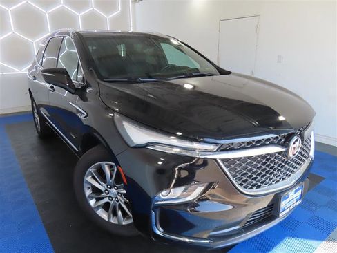 Used 2022 Buick Enclave Avenir w/ Trailering Package, 5000 lbs. AWD/4WD image 5