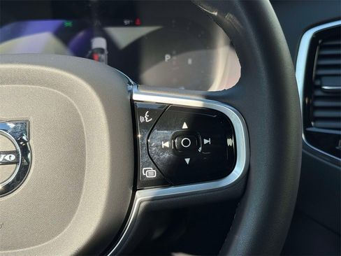 Used 2023 Volvo XC90 B6 Ultimate w/ Protection Package Premier image 32