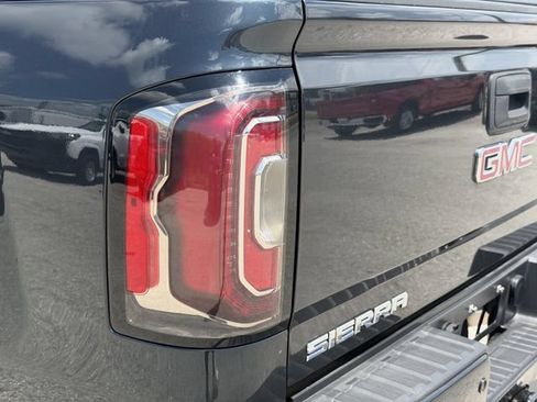 Used 2017 GMC Sierra 1500 Denali w/ Denali Ultimate Package AWD/4WD image 14