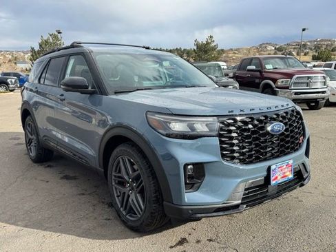 New 2026 Ford Explorer ST w/ Sun And Sound Package image 7