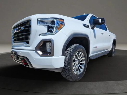 Used 2021 GMC Sierra 1500 AT4 w/ AT4 Premium Package AWD/4WD image 2