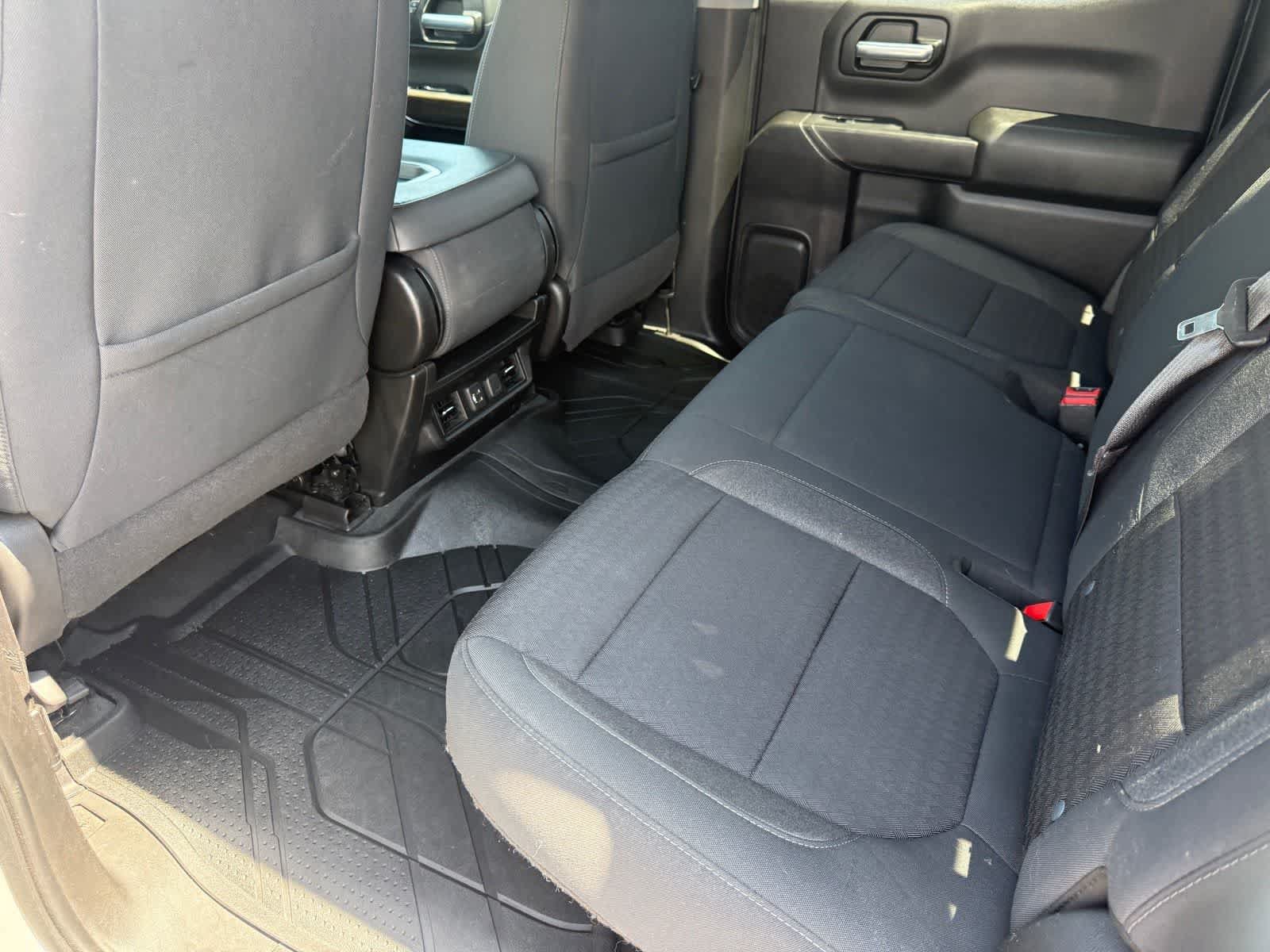 Used 2021 Chevrolet Silverado 1500 LT AWD/4WD image 28