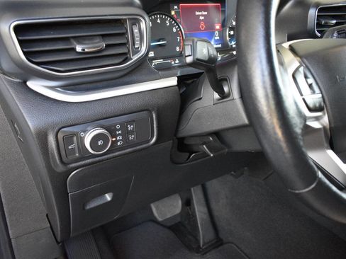 Used 2021 Ford Explorer XLT w/ Equipment Group 202A RWD image 21