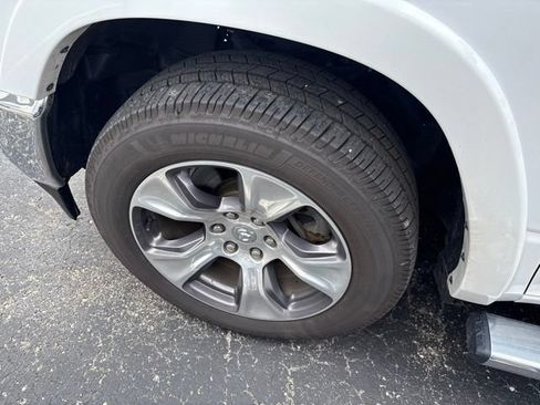 Used 2021 RAM 1500 Laramie AWD/4WD image 16