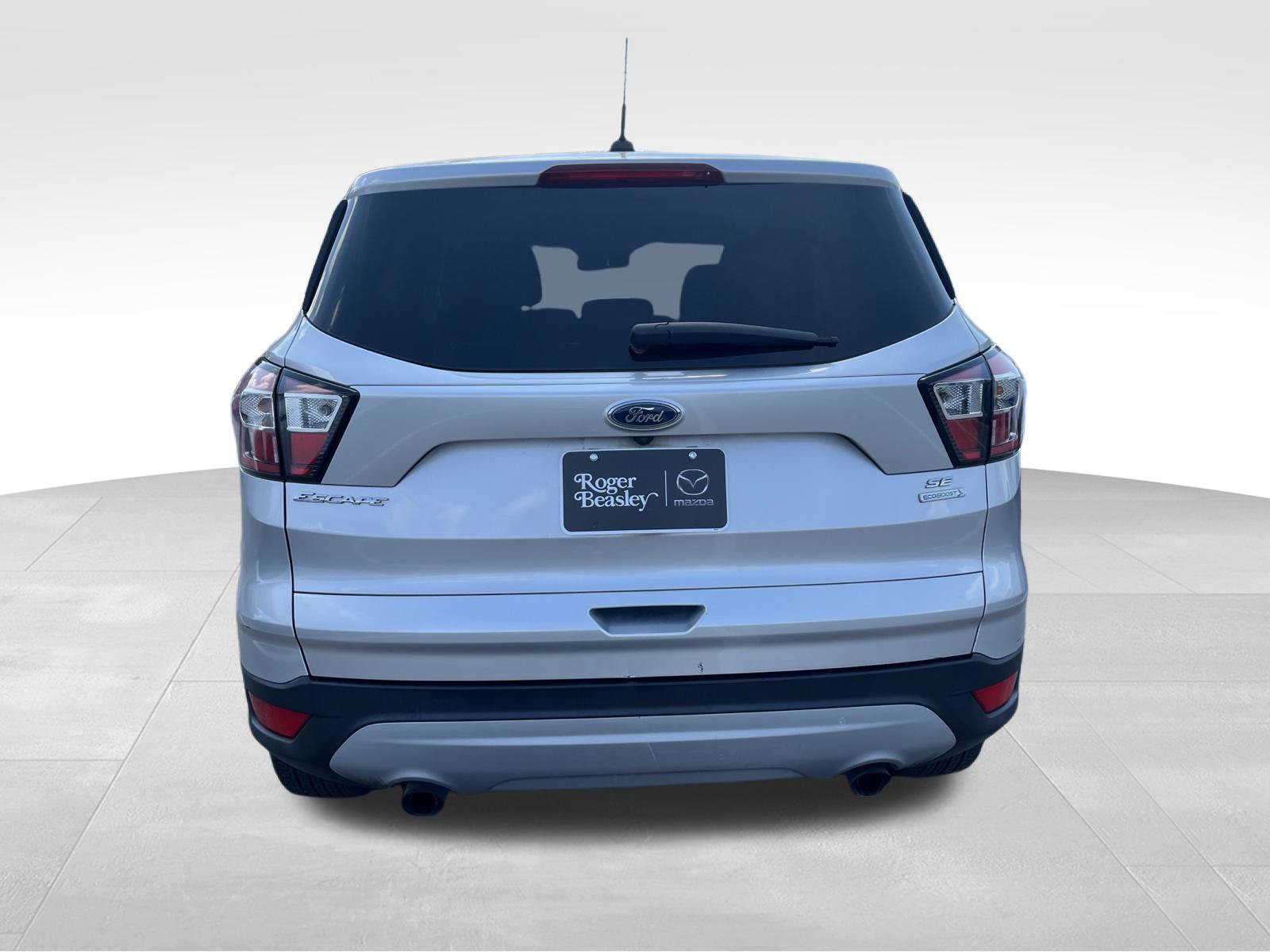 Used 2017 Ford Escape SE FWD image 6
