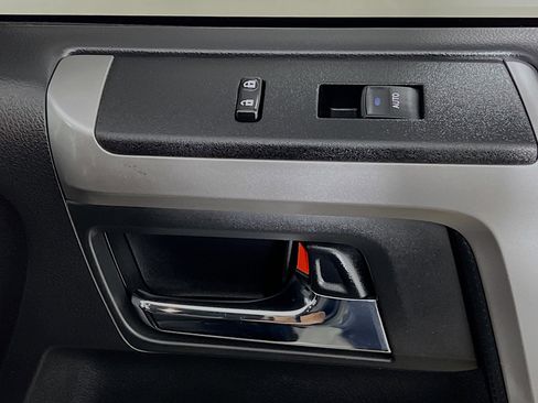 Used 2021 Toyota 4Runner SR5 image 32