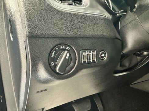 Used 2023 Dodge Charger SXT w/ Cold Weather Package RWD image 12