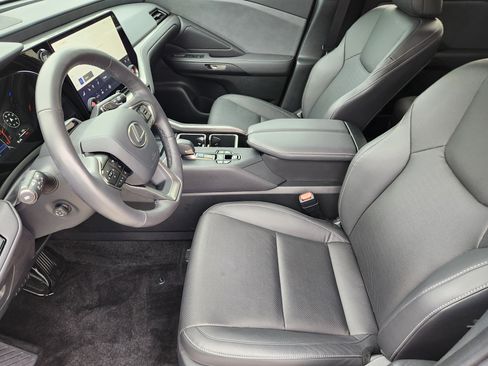 Used 2025 Lexus TX 350 AWD w/ Technology Package image 14