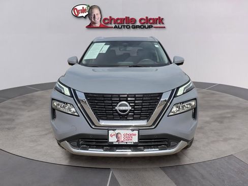 Certified 2023 Nissan Rogue Platinum w/ Platinum Premium Package FWD image 9