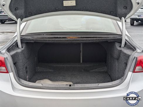 Used 2019 Chevrolet Impala LT image 8