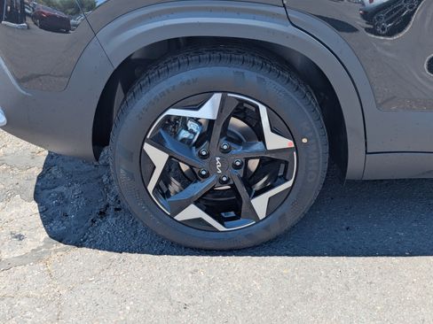 New 2026 Kia Seltos S image 7