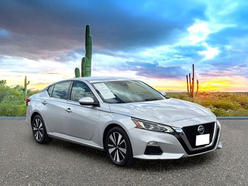 Used 2021 Nissan Altima 2.5 SV FWD image 7