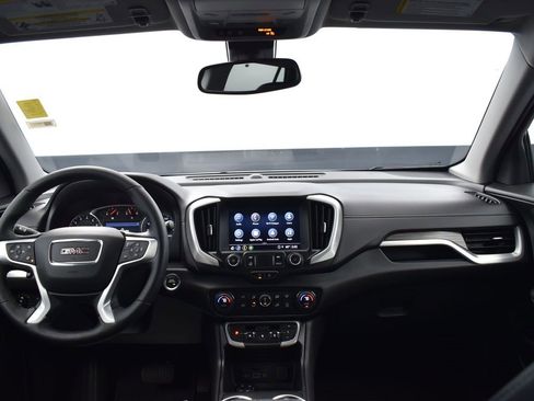 Used 2023 GMC Terrain SLT image 8