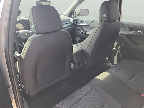 New 2026 Chevrolet Equinox LT image 8