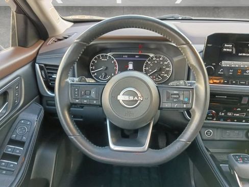Used 2023 Nissan Rogue SL w/ SL Premium Package FWD image 21
