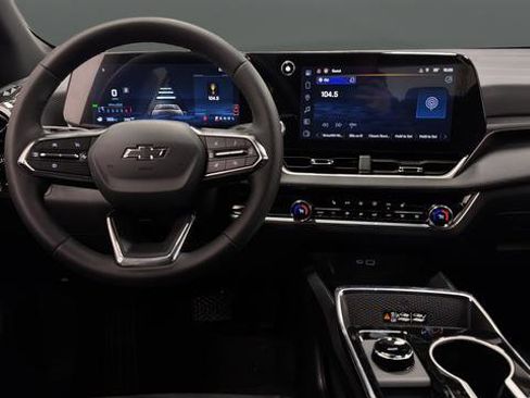 New 2026 Chevrolet Equinox LT w/ Convenience Package II image 10