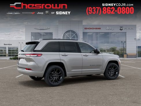New 2026 Jeep Grand Cherokee Limited AWD/4WD image 4