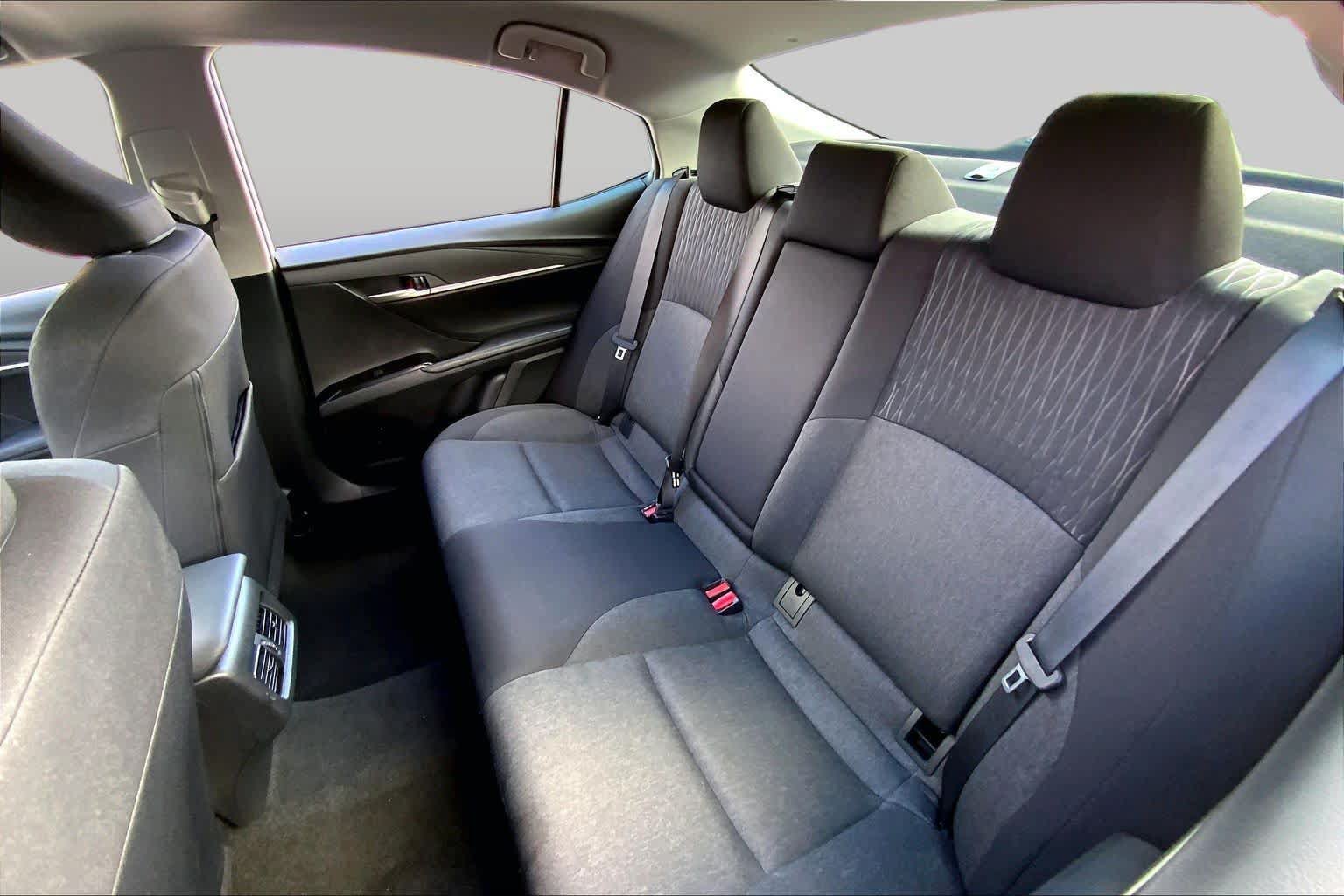 Used 2025 Toyota Camry LE FWD image 20