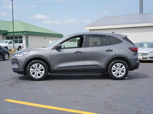 Used 2023 Ford Escape AWD image 6