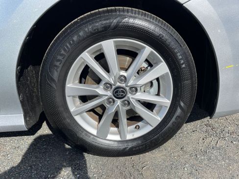 Used 2025 Toyota Camry LE image 29