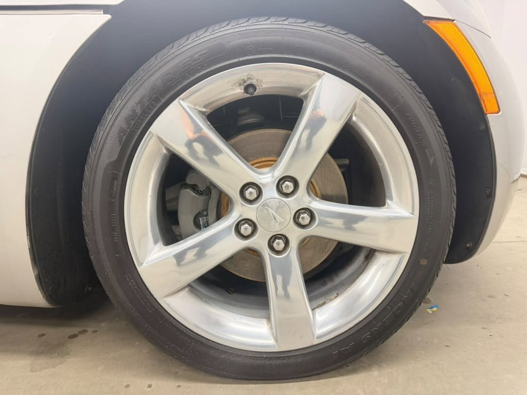 Used 2006 Pontiac Solstice Convertible w/ Premium Package RWD image 13