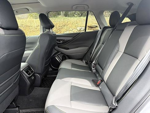 Used 2025 Subaru Outback Onyx Edition w/ Popular Package #2 image 12