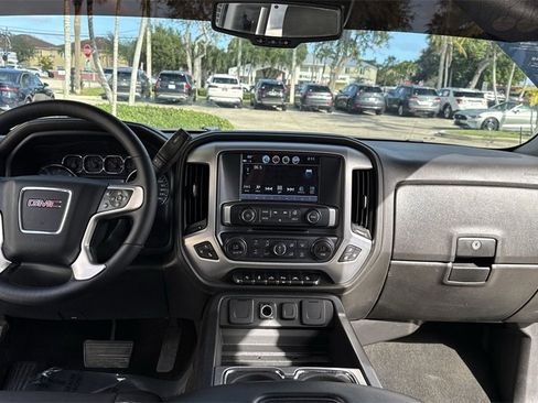 Used 2018 GMC Sierra 1500 SLT image 37