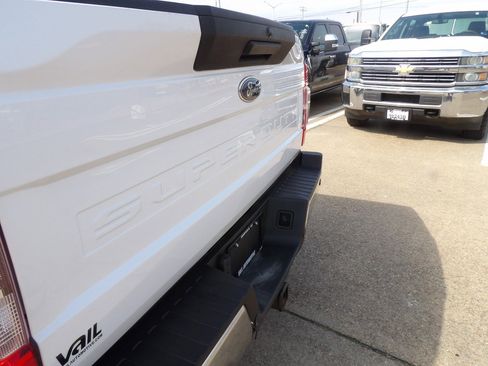 Used 2022 Ford F250 XL w/ Power Equipment Group image 18