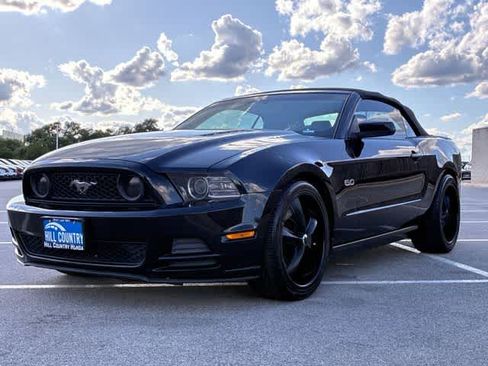Used 2013 Ford Mustang GT Premium w/ Brembo Brake Pkg RWD image 11