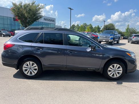 Used 2015 Subaru Outback 2.5i Premium AWD/4WD image 7