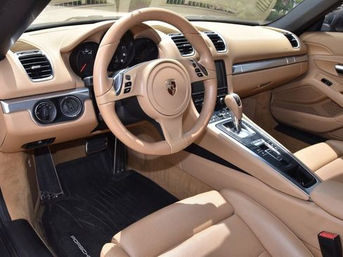 Used 2013 Porsche Boxster w/ Infotainment Pkg RWD image 10