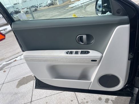 New 2026 Hyundai Ioniq 5 Limited RWD image 32