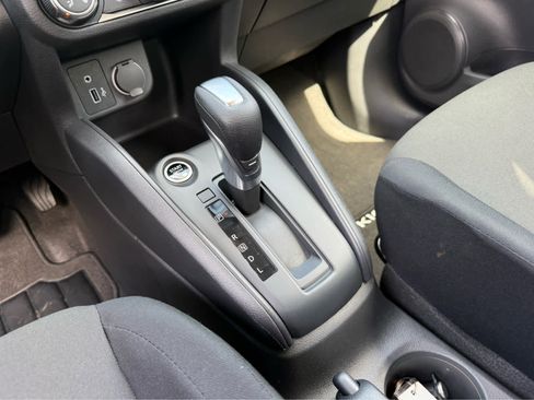 Used 2025 Nissan Kicks Play S image 18