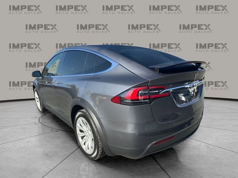 Used 2021 Tesla Model X Long Range image 3
